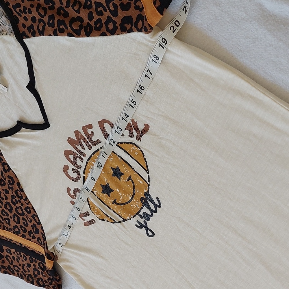 CATO notch neckline t-shirt NWOT - Picture 6 of 10